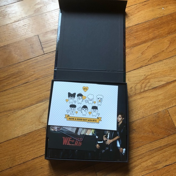 BTS signed album DARK & WILD - Picture 2 of 4